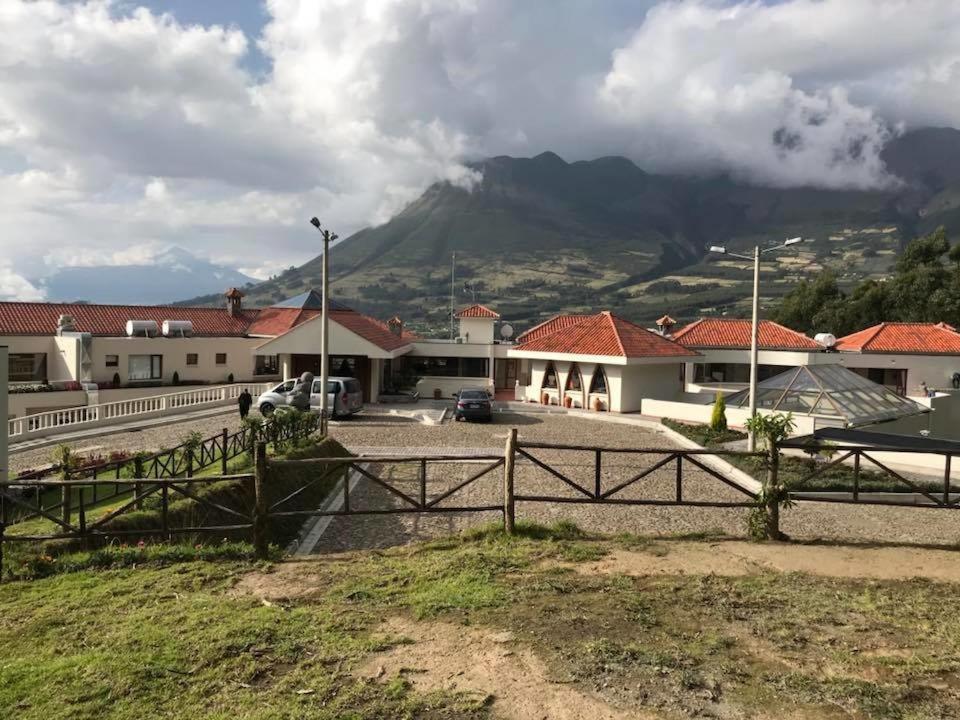 Hotel Medina Del Lago Otavalo Eksteriør billede